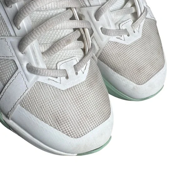 Kids On The Roger Pro Shoes Sz 3.5Y Big Kid School Basketball Sneaker On Clouds - Picture 10 of 14